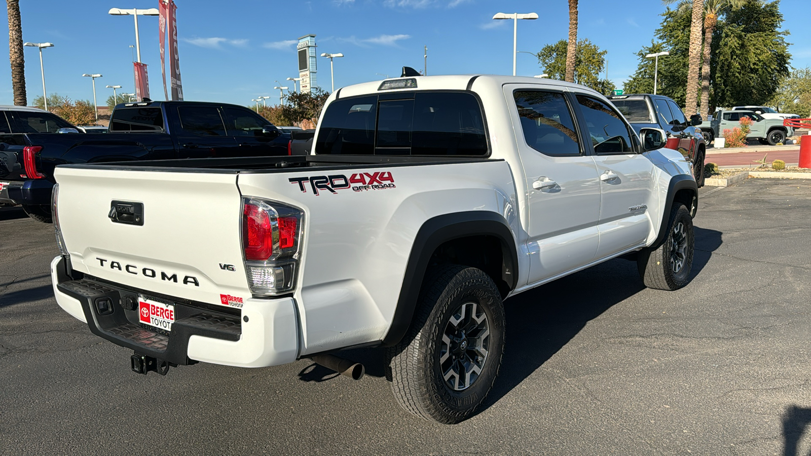 2023 TOYOTA TRUCK TACOMA 4WD TRD OFF ROAD 23