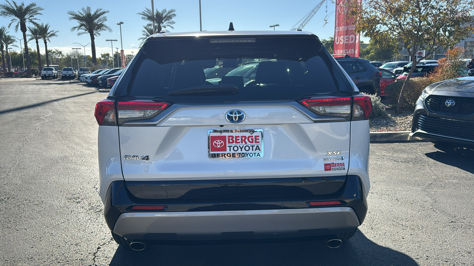 2024 Toyota RAV4 Hybrid XSE 23