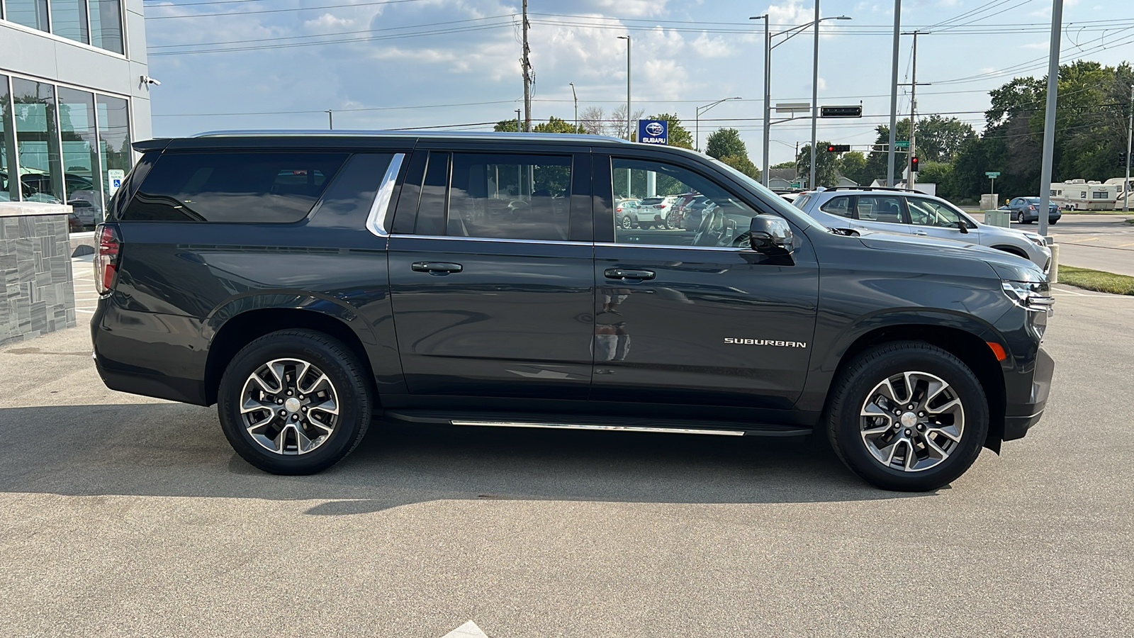 2022 Chevrolet Suburban LT 7