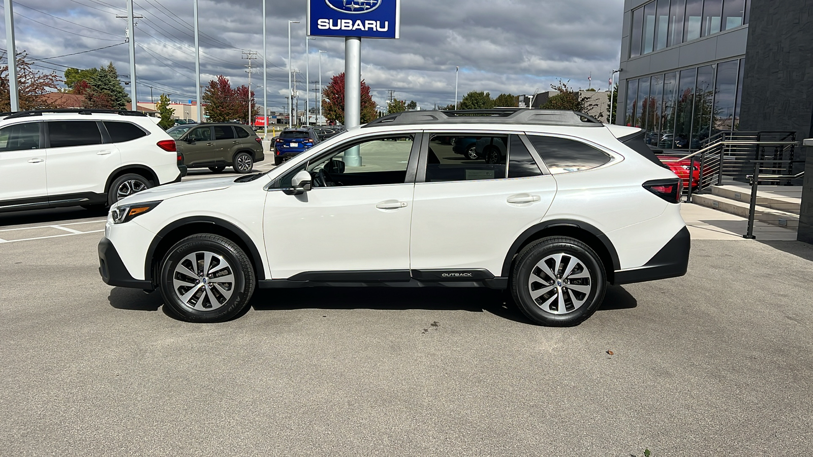 2020 Subaru Outback Premium 3