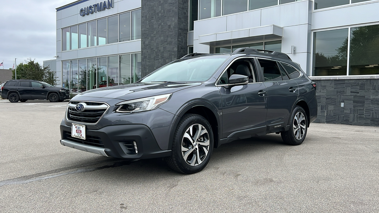 2022 Subaru Outback Limited 1