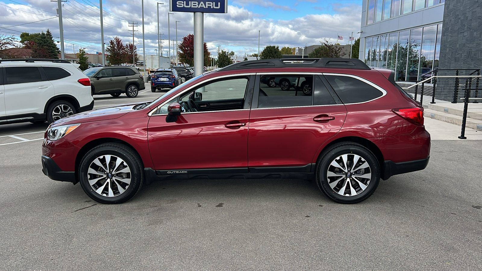 2016 Subaru Outback 2.5i Limited 3