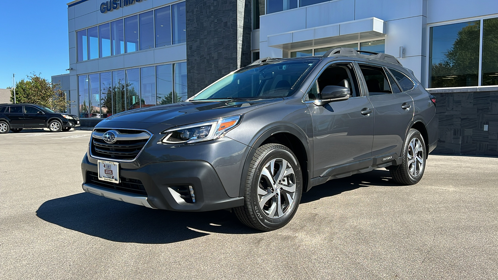 2021 Subaru Outback Limited XT 1