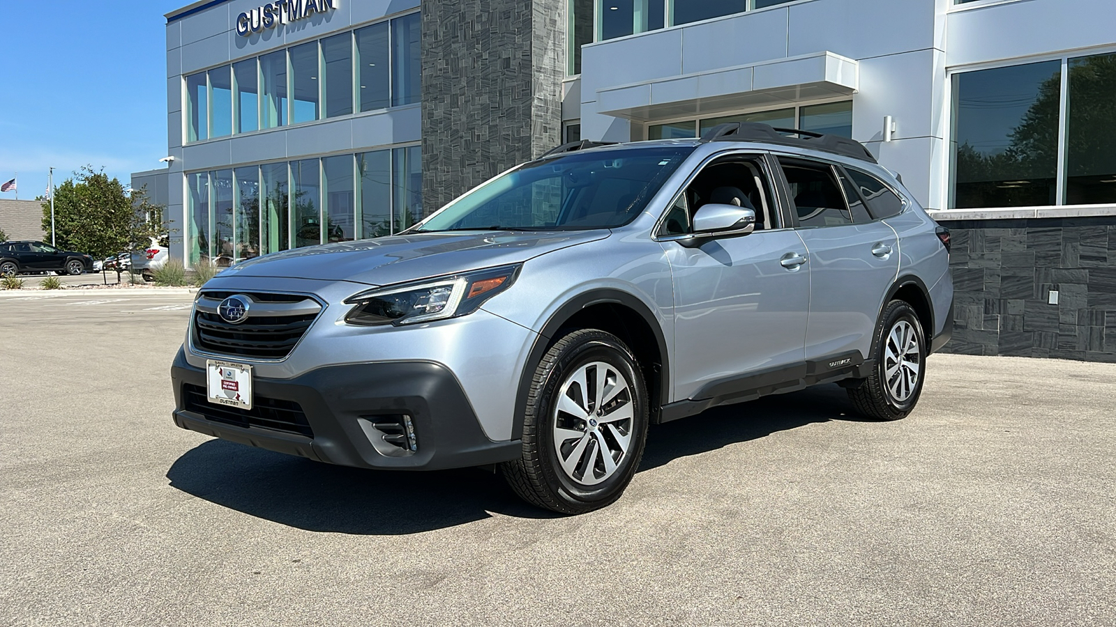 2020 Subaru Outback Premium 2