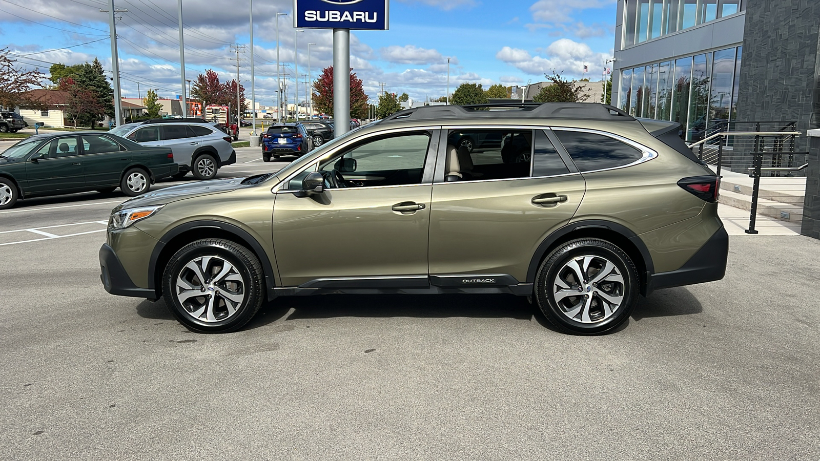 2020 Subaru Outback Limited 3