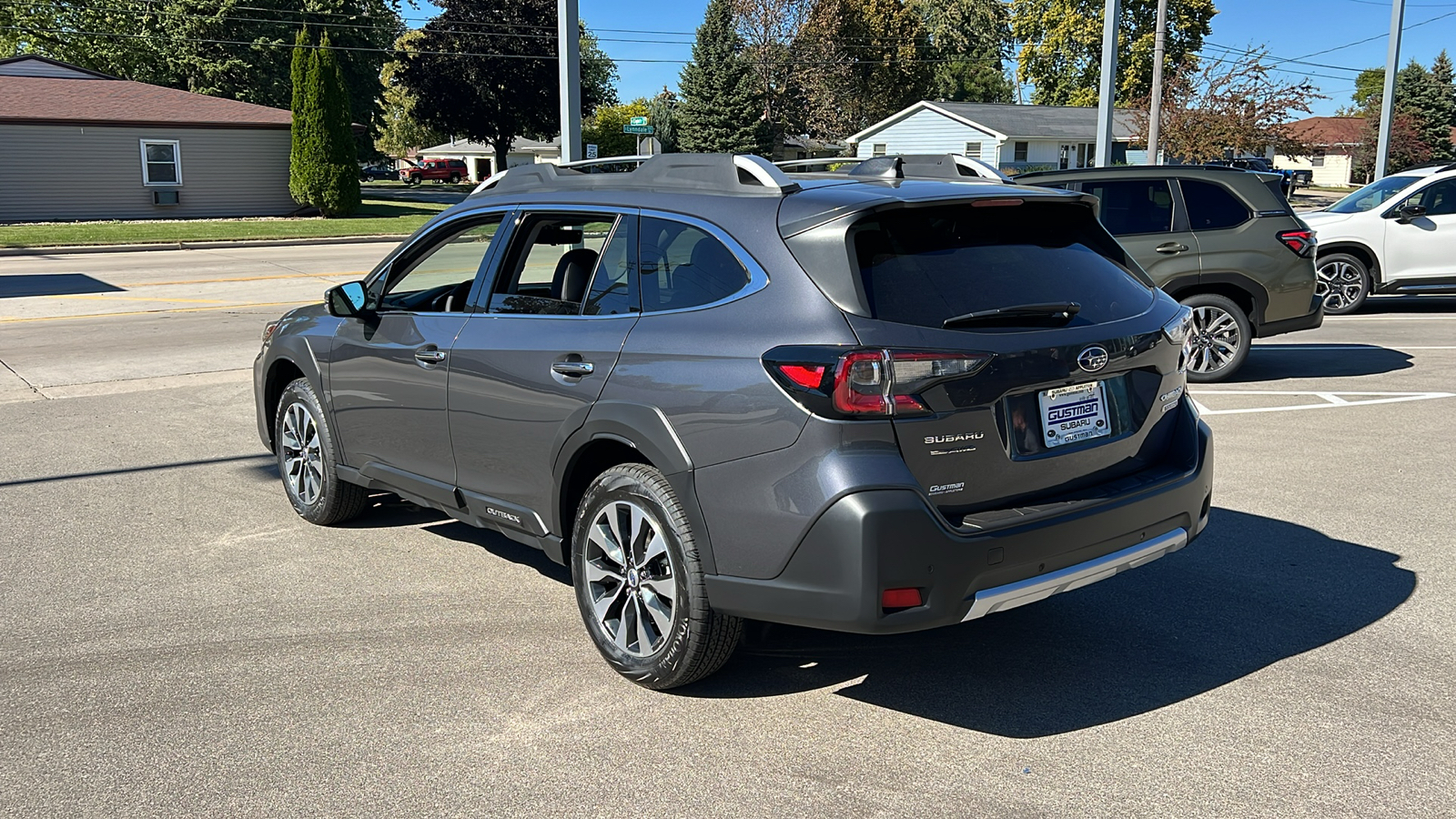 2025 Subaru Outback Touring 4