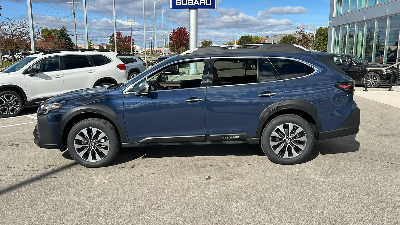 2025 Subaru Outback Touring 2