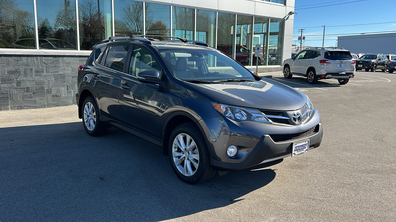 2015 Toyota RAV4 Limited 8