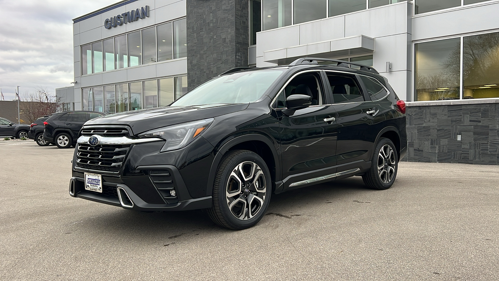 2025 Subaru Ascent Touring 1