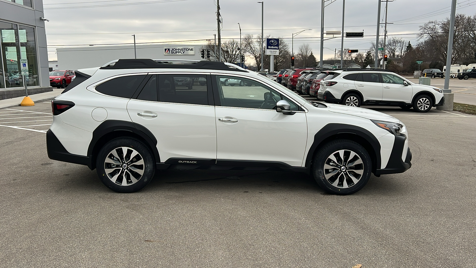 2025 Subaru Outback Touring XT 44