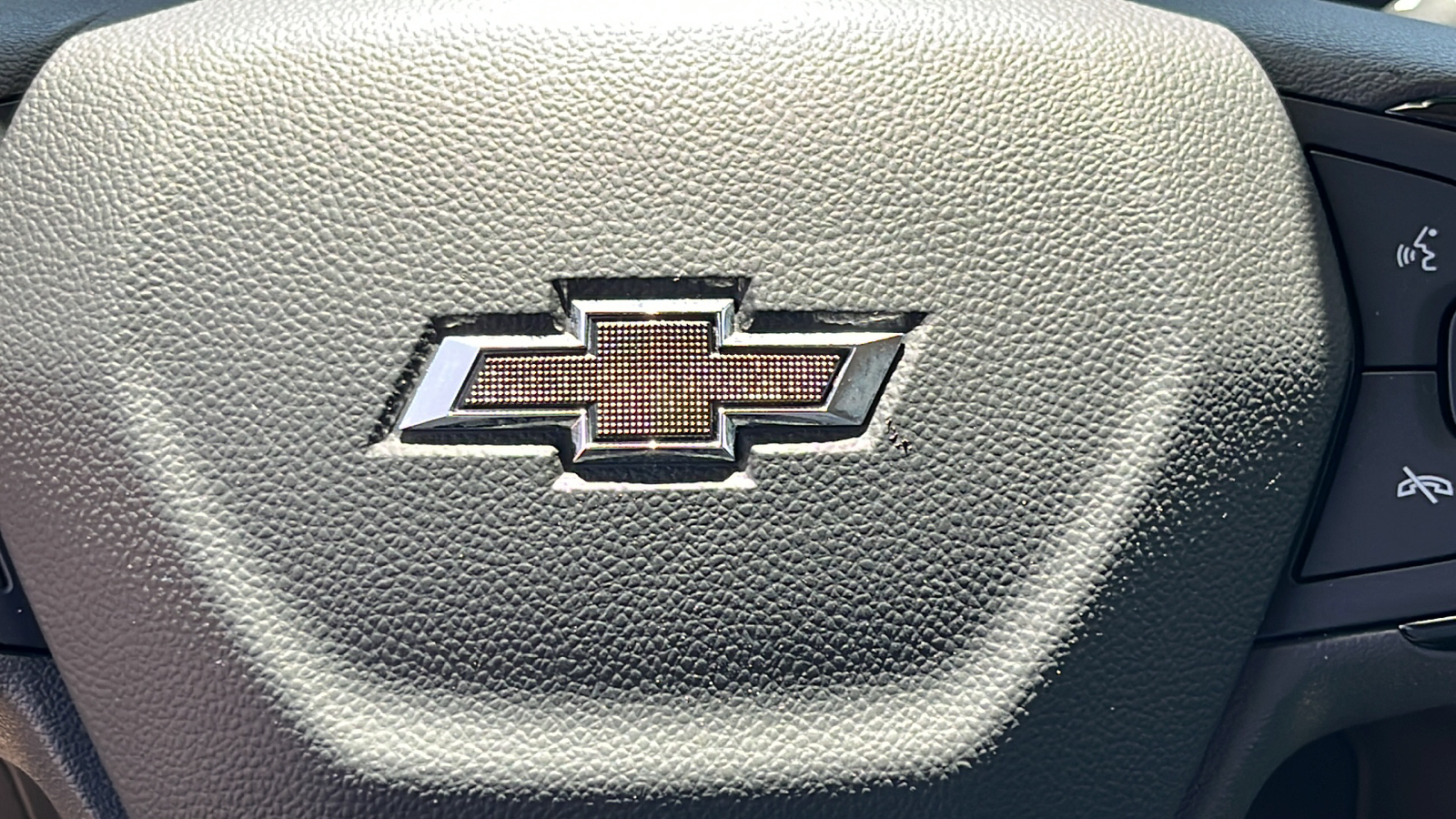 2023 Chevrolet Bolt EUV LT 17