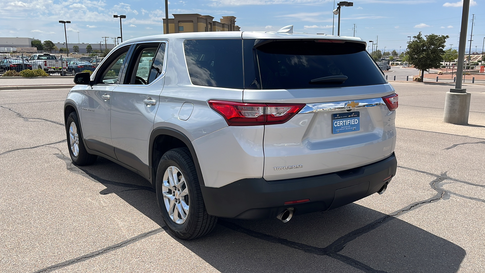 2021 Chevrolet Traverse LS 6