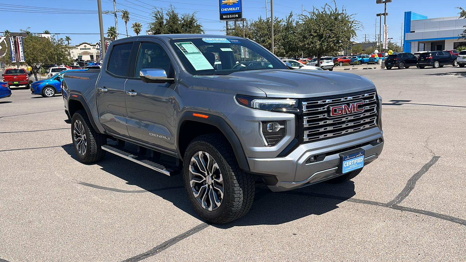 2023 GMC Canyon 4WD Denali 1