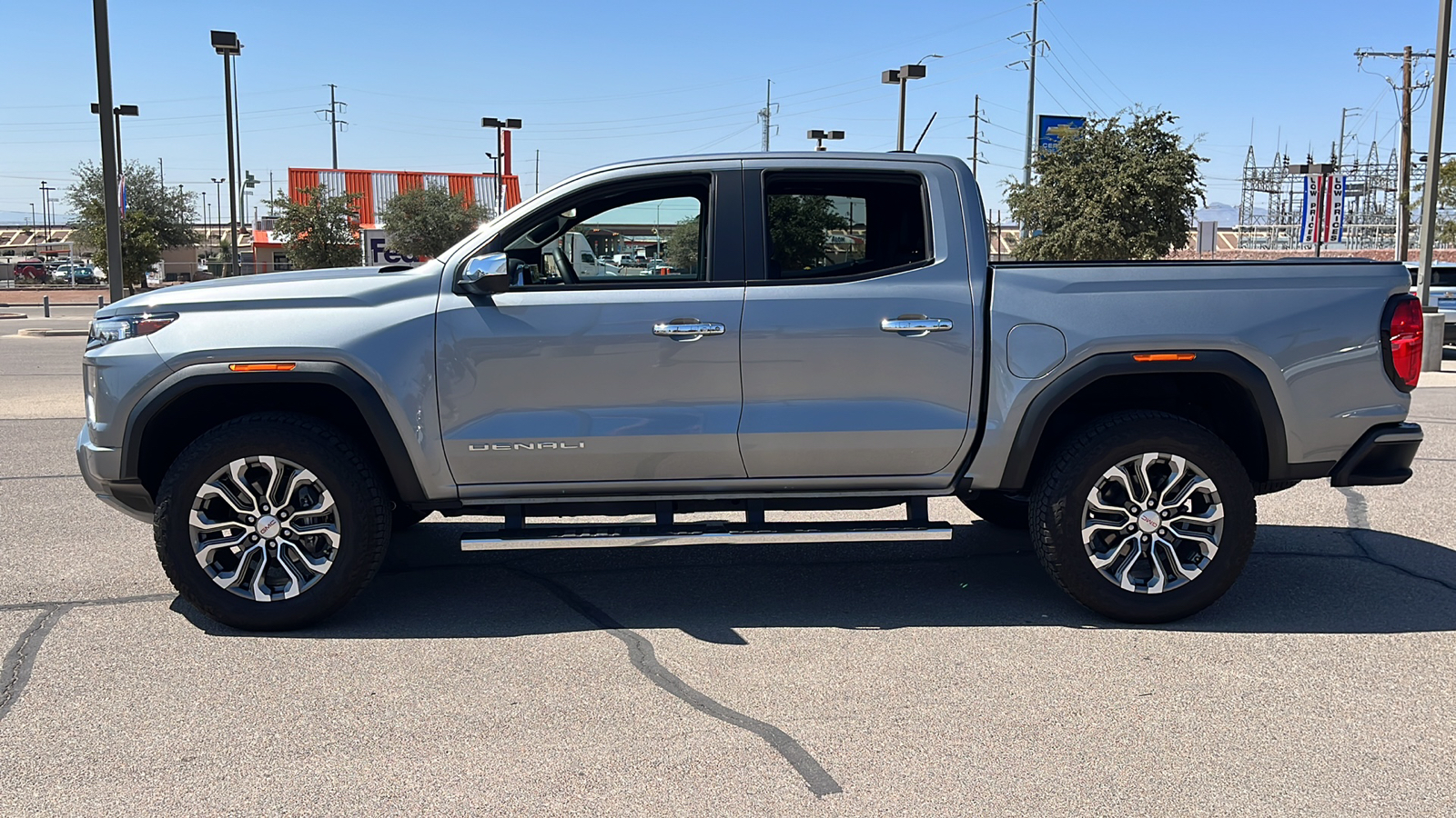 2023 GMC Canyon 4WD Denali 4