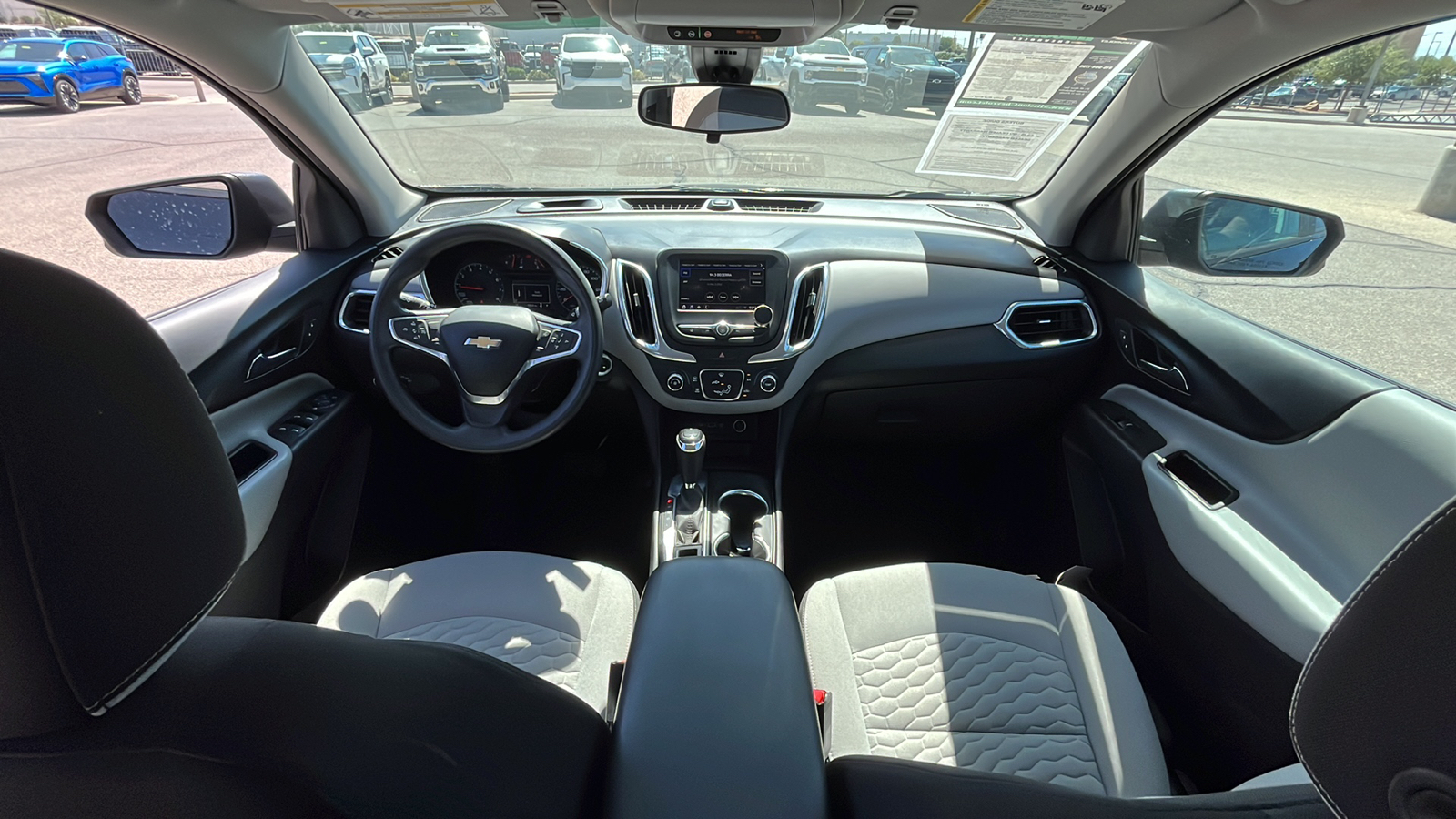 2020 Chevrolet Equinox LS 25