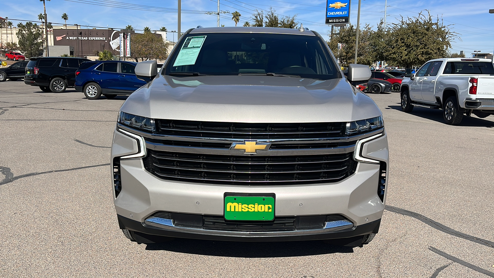 2023 Chevrolet Suburban LT 2