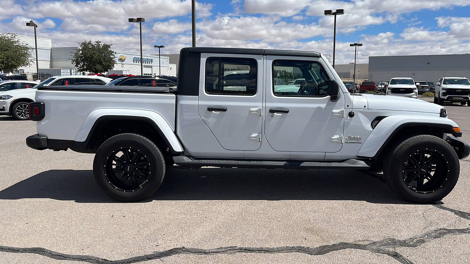 2020 Jeep Gladiator Overland 9