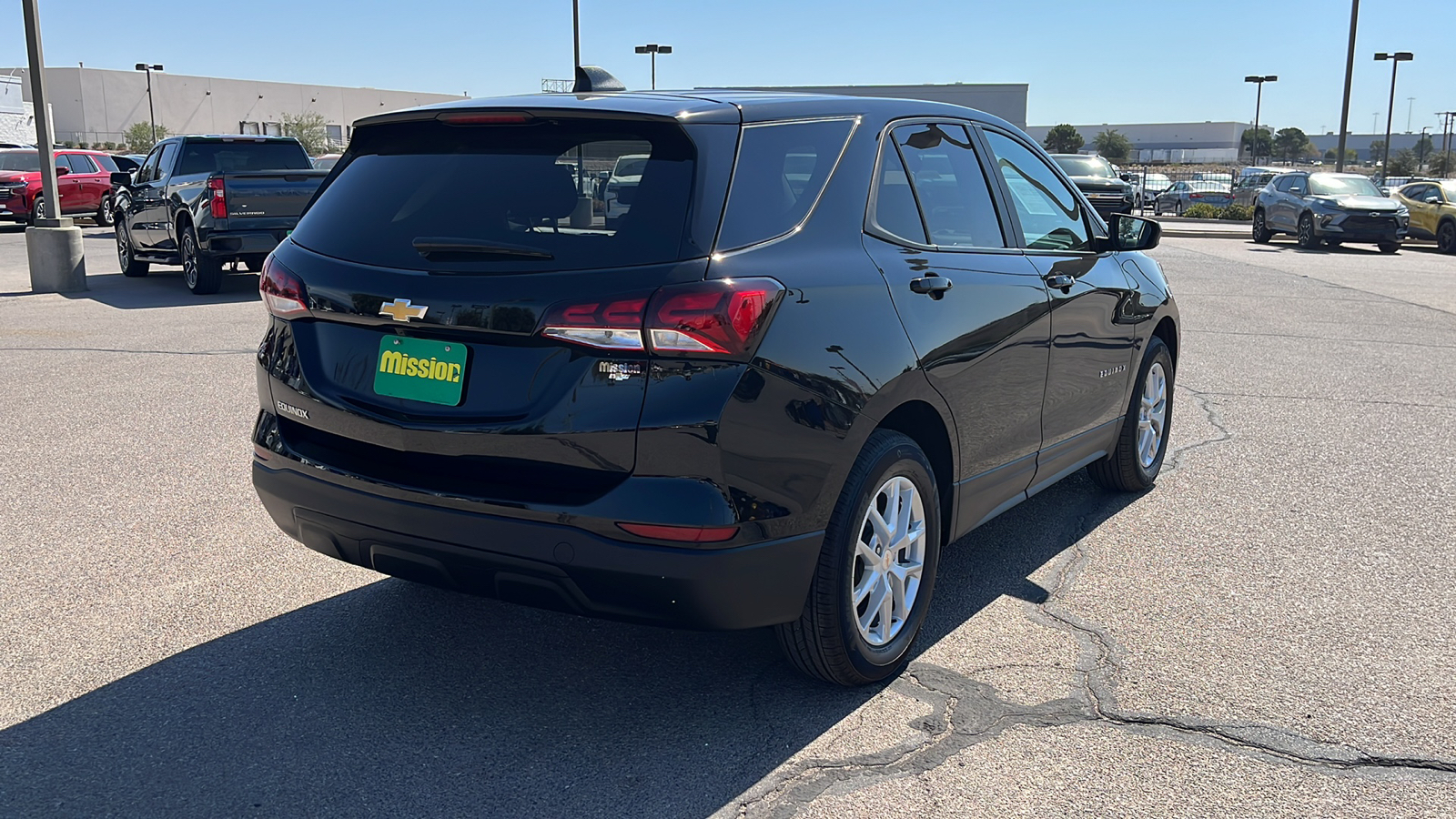 2024 Chevrolet Equinox LS 8