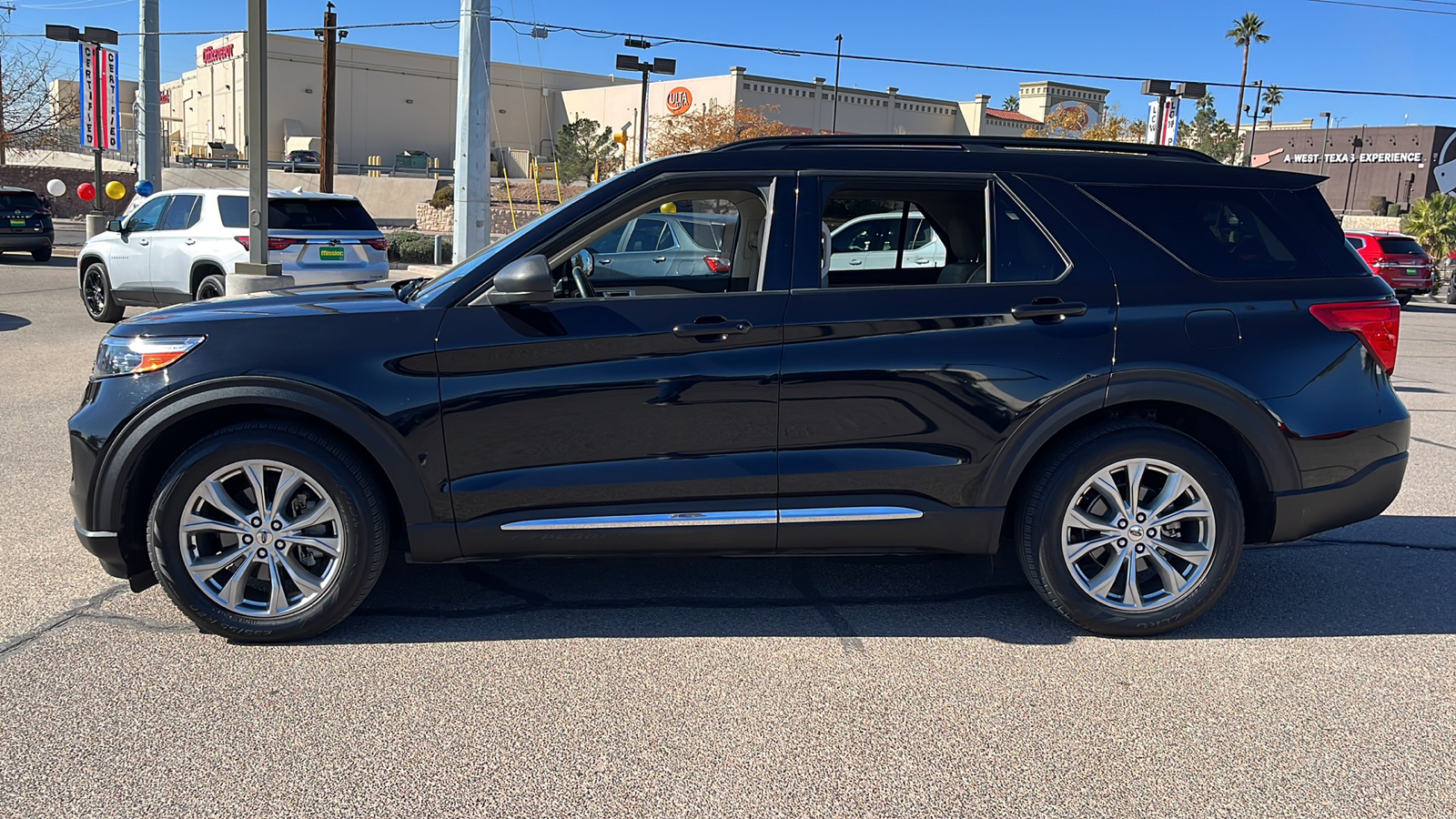 2021 Ford Explorer XLT 4