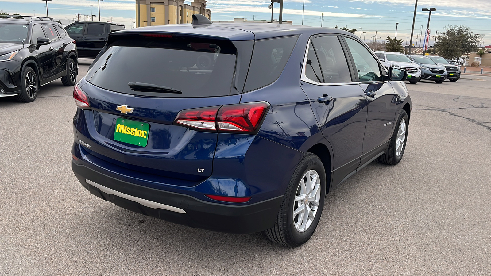 2023 Chevrolet Equinox LT 8