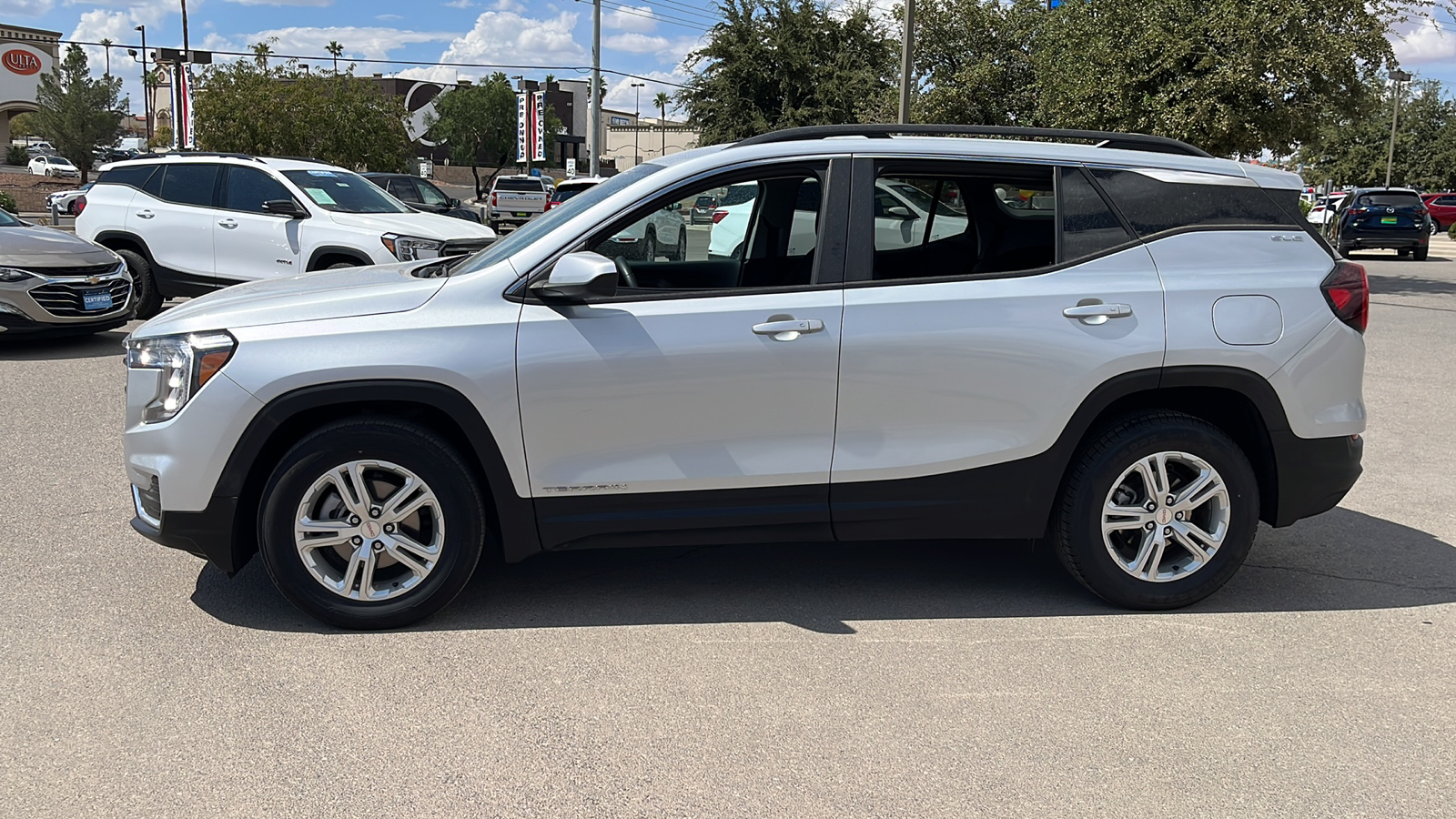 2022 GMC Terrain SLE 4