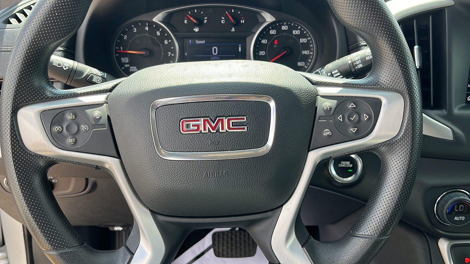 2022 GMC Terrain SLE 15