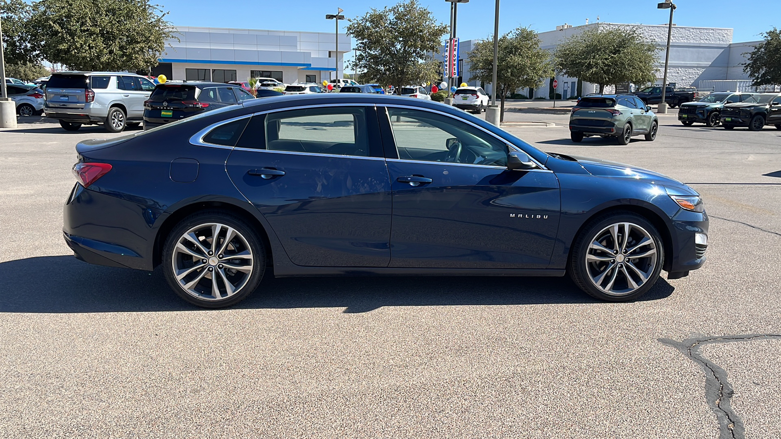 2022 Chevrolet Malibu LT 9