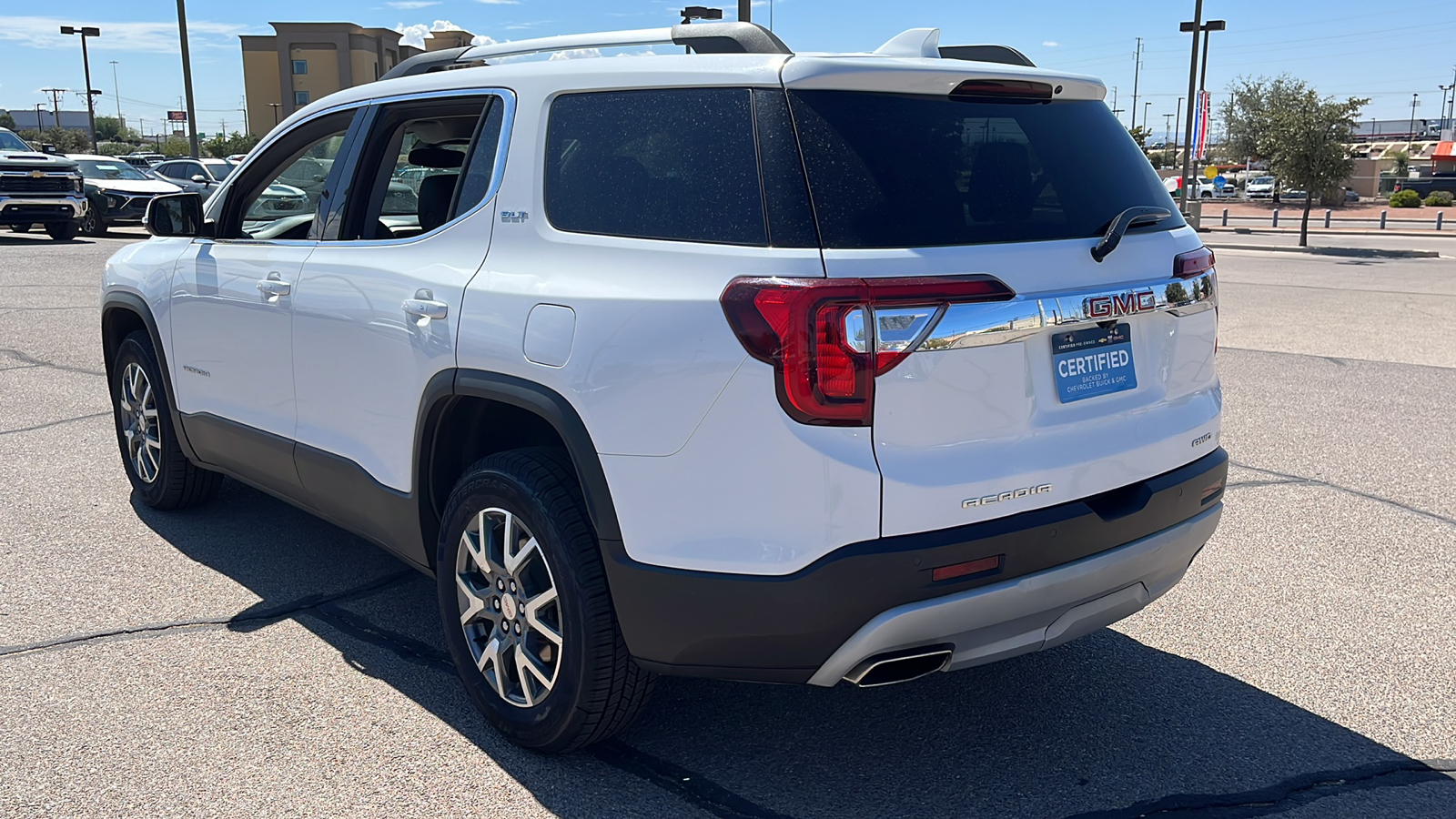 2023 GMC Acadia SLT 6