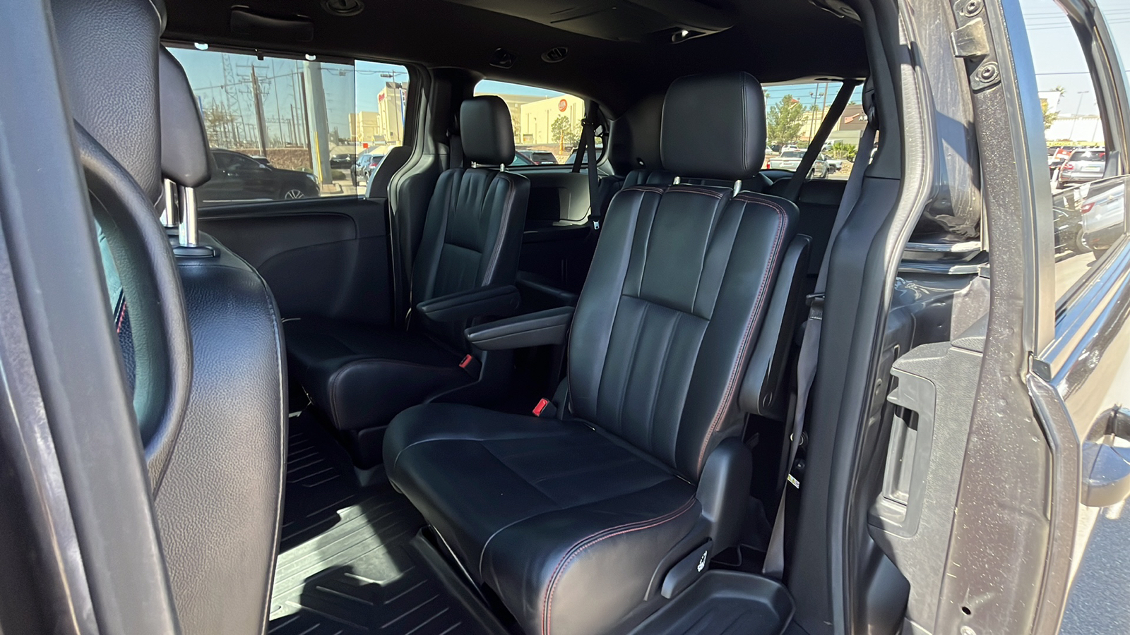 2019 Dodge Grand Caravan GT 24