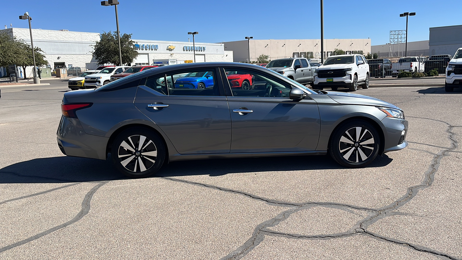 2022 Nissan Altima 2.5 SV 9