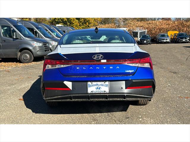 2024 Hyundai Elantra Limited 7