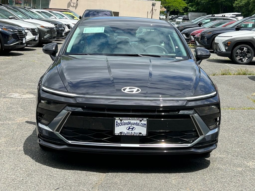 2024 Hyundai Sonata Hybrid SEL 2