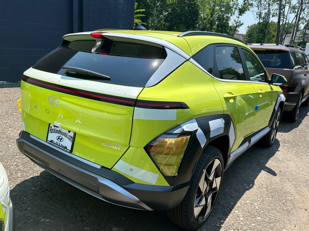 2024 Hyundai Kona Limited 3