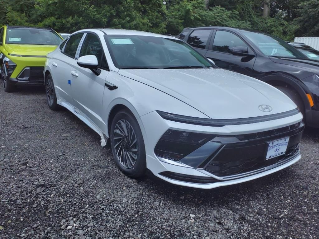 2024 Hyundai Sonata Hybrid SEL 3