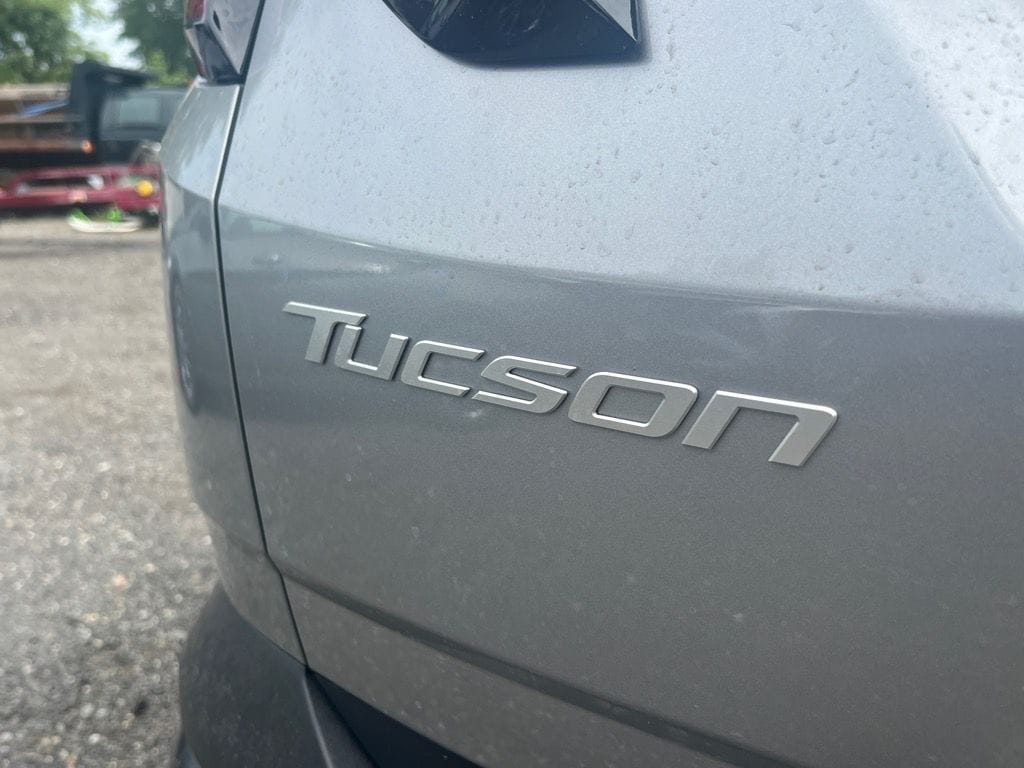 2025 Hyundai Tucson SE 17