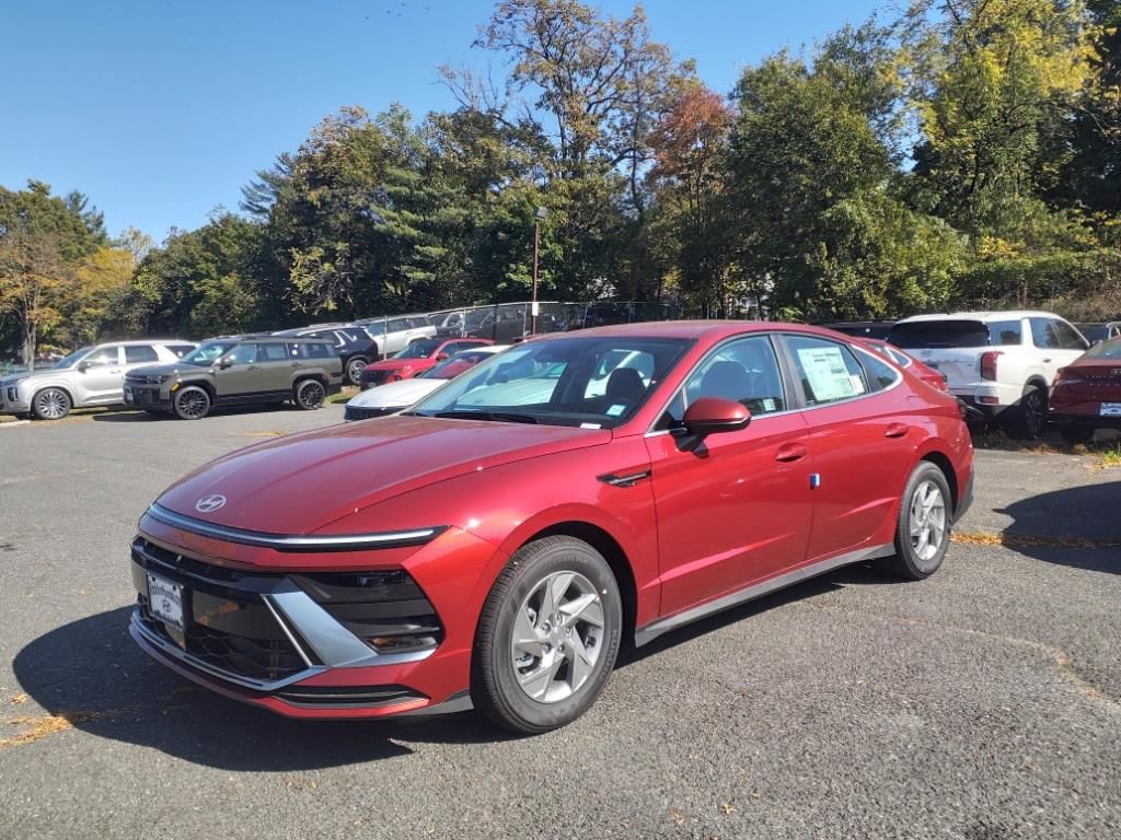 2025 Hyundai Sonata SE 3