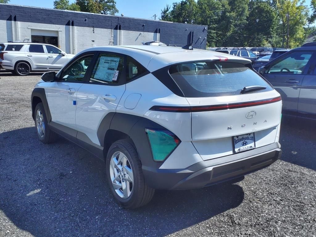 2025 Hyundai Kona SE 6