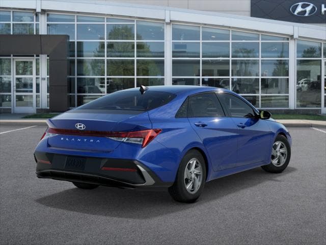 2024 Hyundai Elantra SE 4