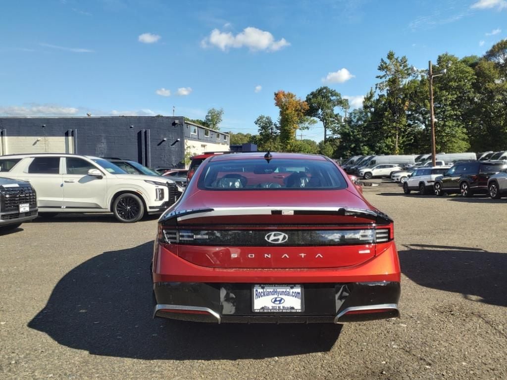 2025 Hyundai Sonata SEL 5