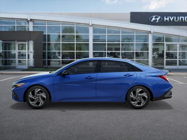 2025 Hyundai Elantra SEL Sport 3