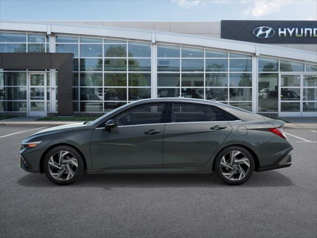 2025 Hyundai Elantra Limited 3