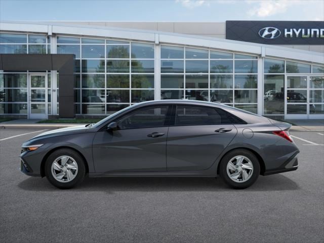 2025 Hyundai Elantra SE 3