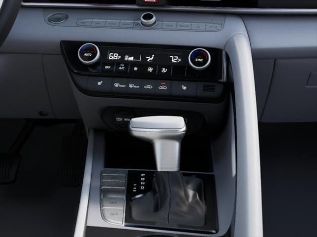 2025 Hyundai Elantra SEL Convenience 16