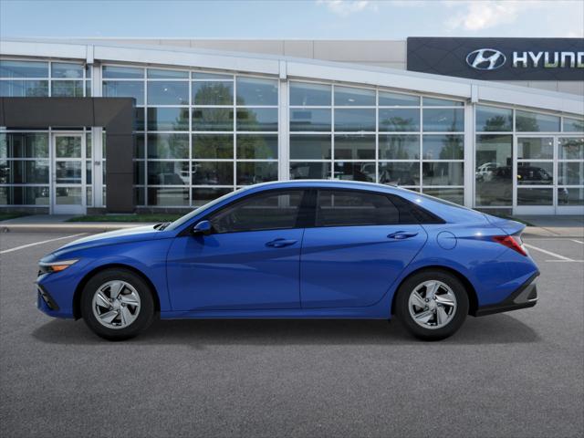 2024 Hyundai Elantra SE 3