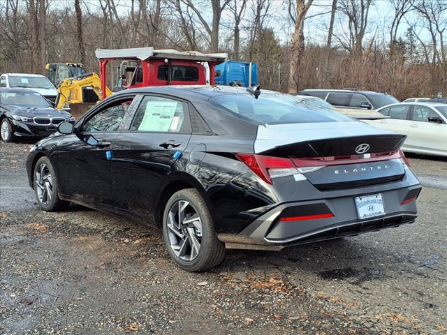 2025 Hyundai Elantra SEL Sport 6