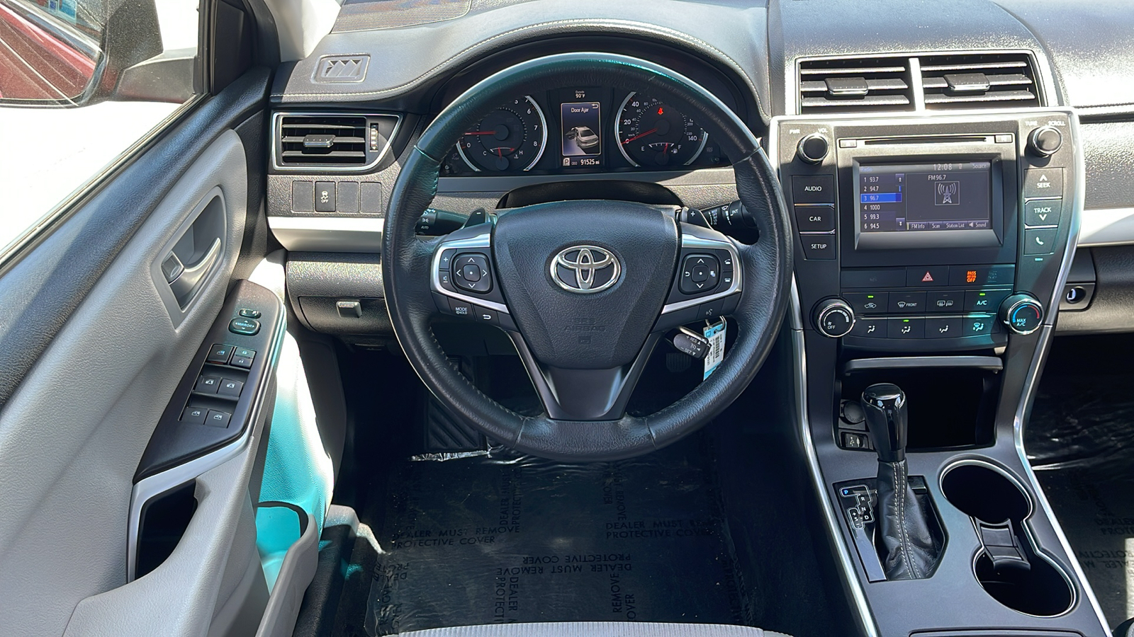 2017 Toyota Camry SE 12
