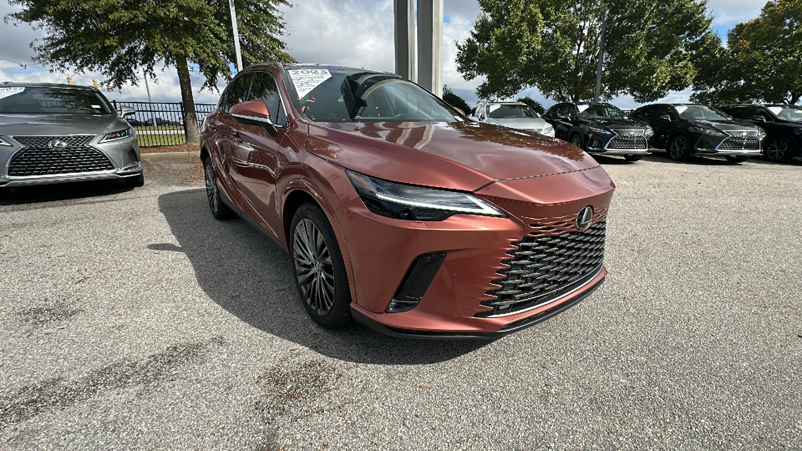 2023 Lexus RX 350h Luxury 1