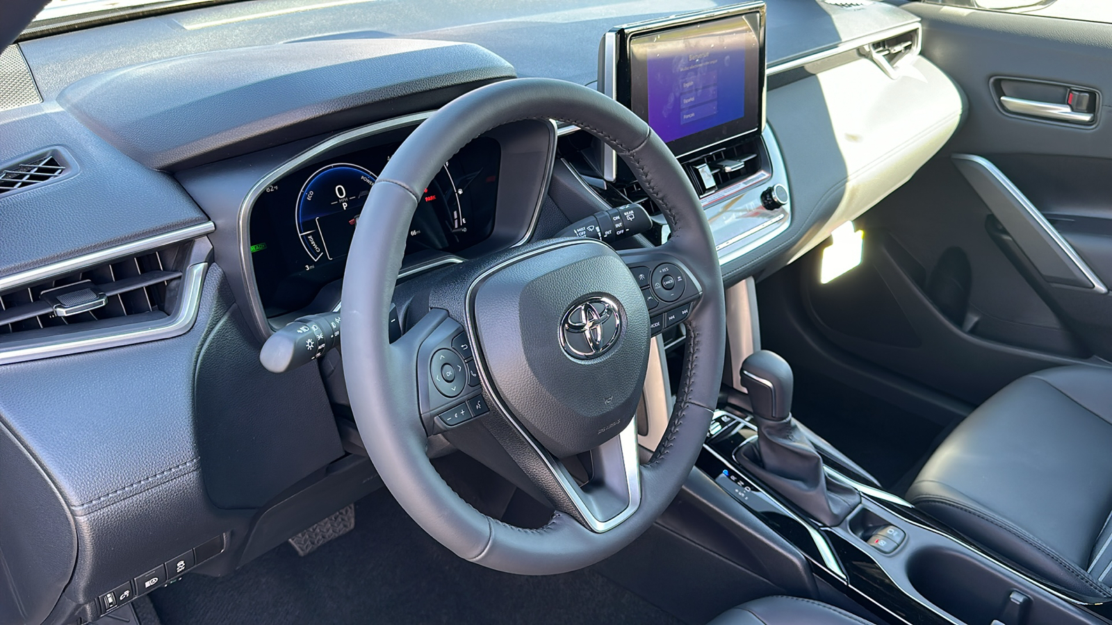 2024 Toyota Corolla Cross Hybrid XSE 10