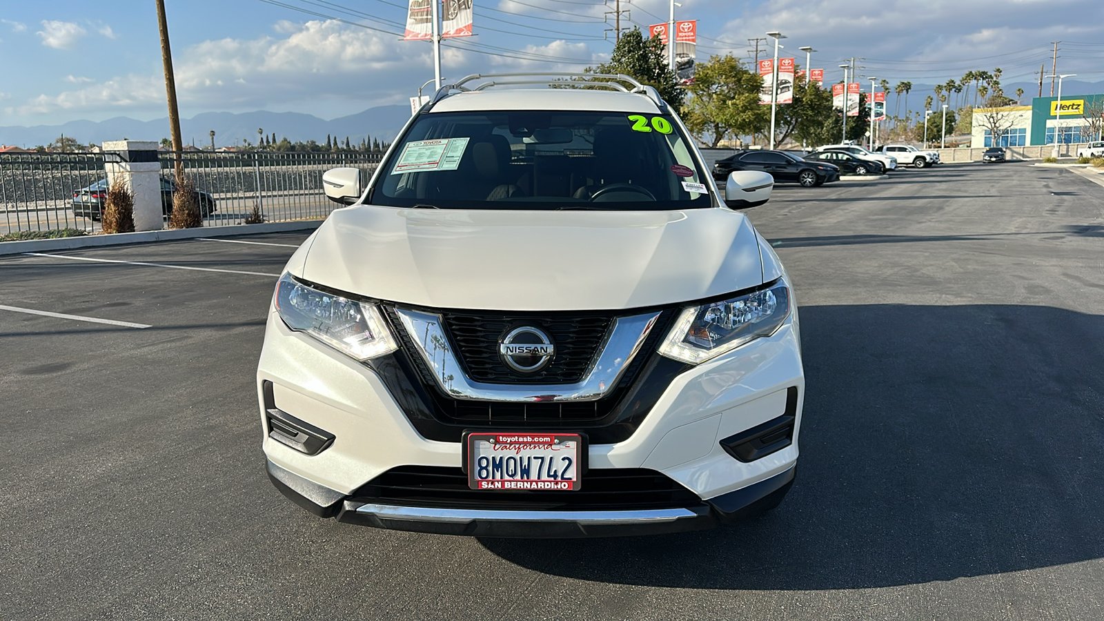 2020 Nissan Rogue SV 9