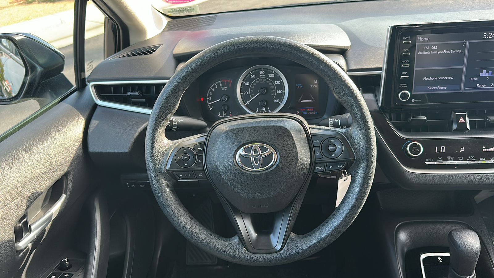 2021 Toyota Corolla LE 17